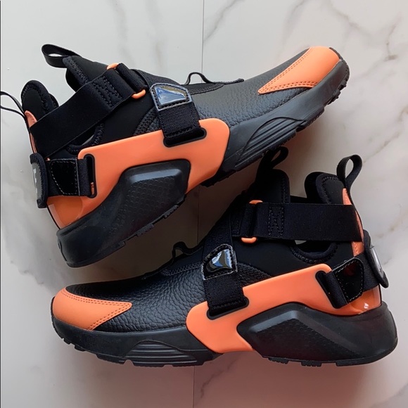 NWT Nike Air Huarache City utility - Picture 2 of 8